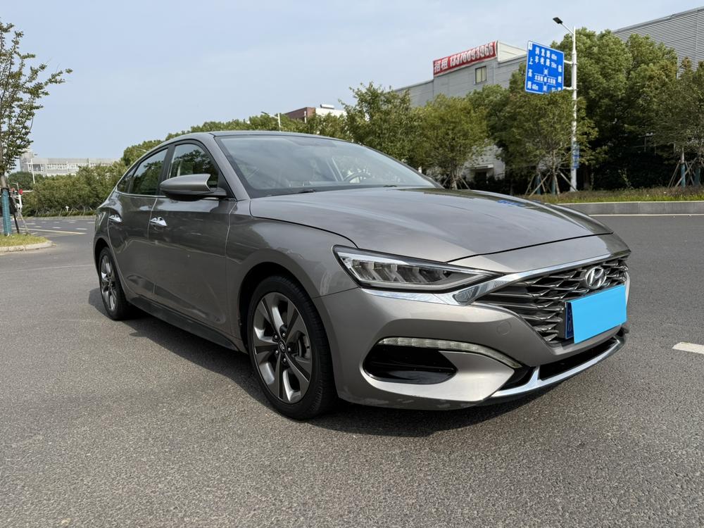 Hyundai Lafesta