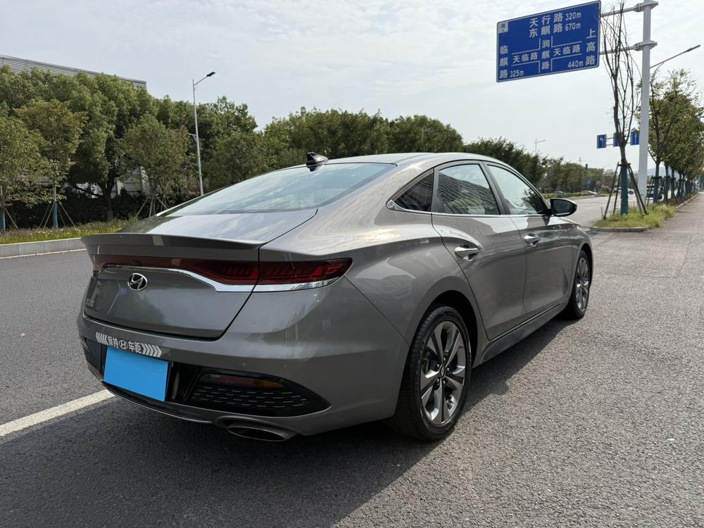 Hyundai Lafesta
