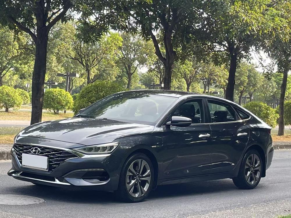 Hyundai Lafesta