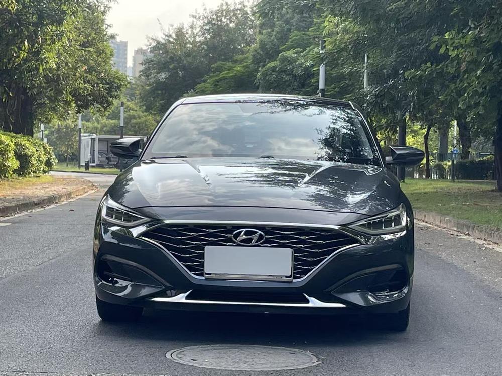 Hyundai Lafesta