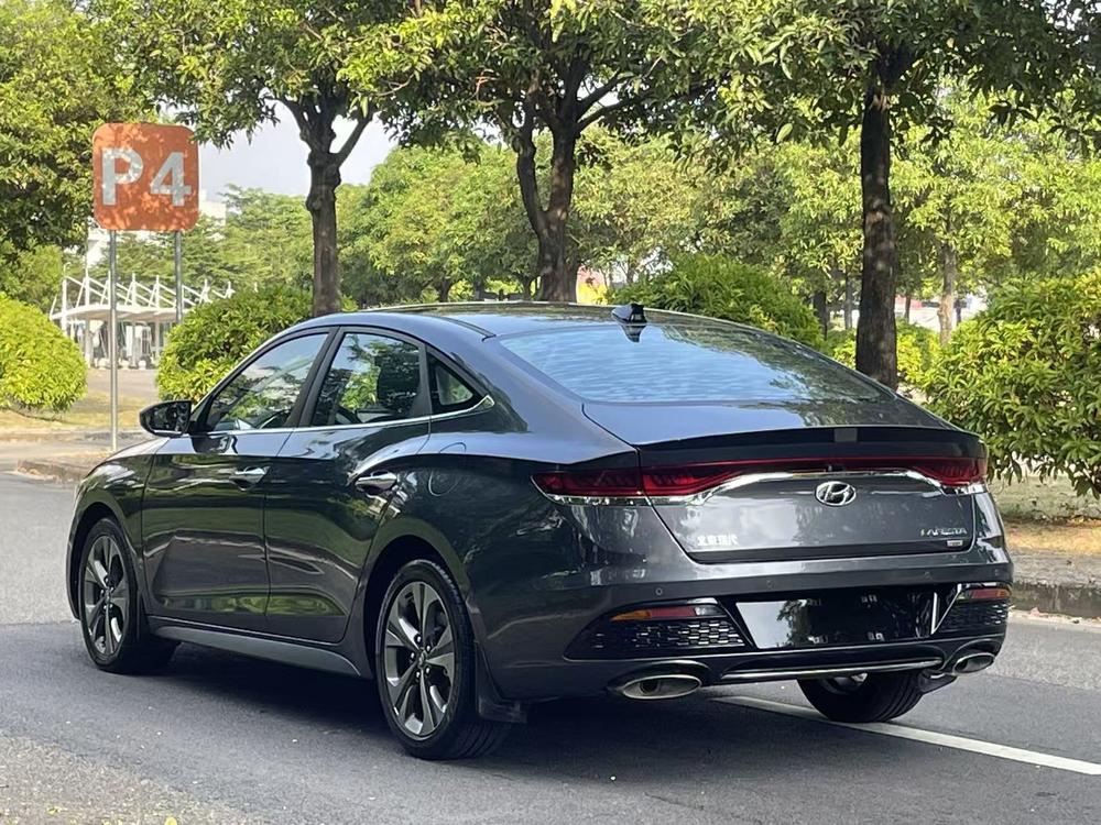 Hyundai Lafesta