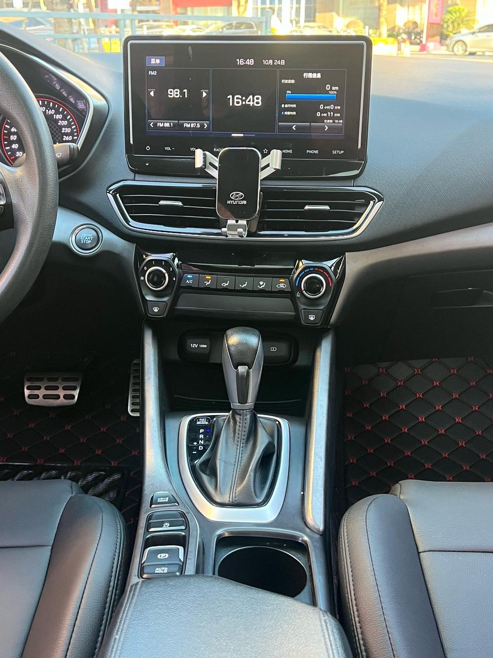 Hyundai Lafesta