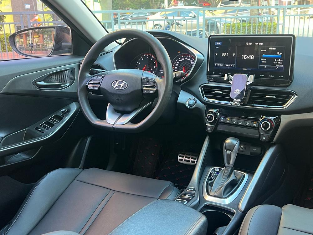 Hyundai Lafesta