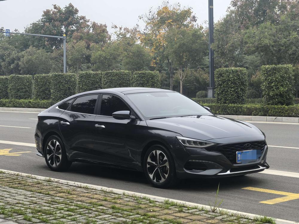 Hyundai Lafesta