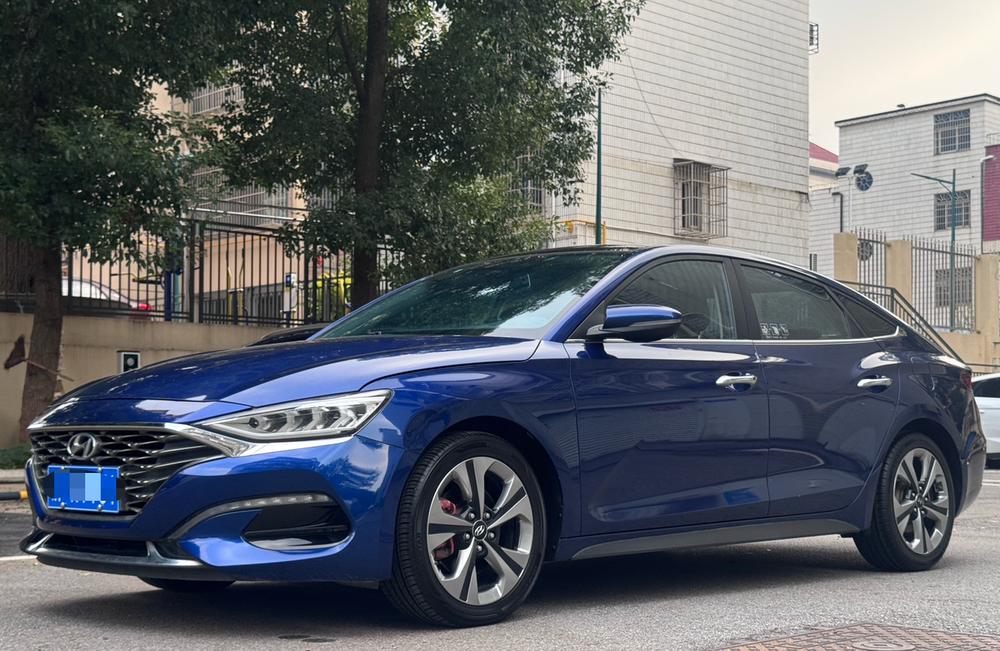 Hyundai Lafesta
