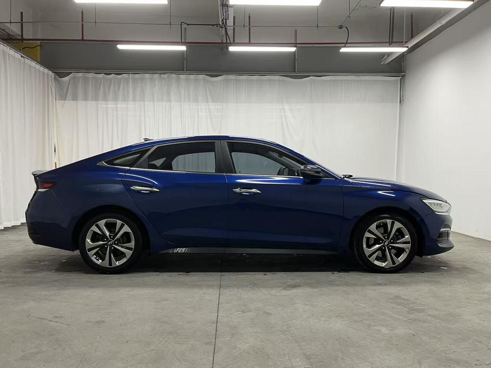 Hyundai Lafesta