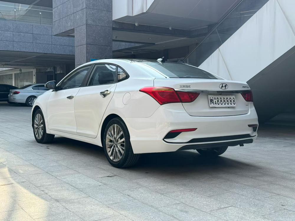 Hyundai Mistra