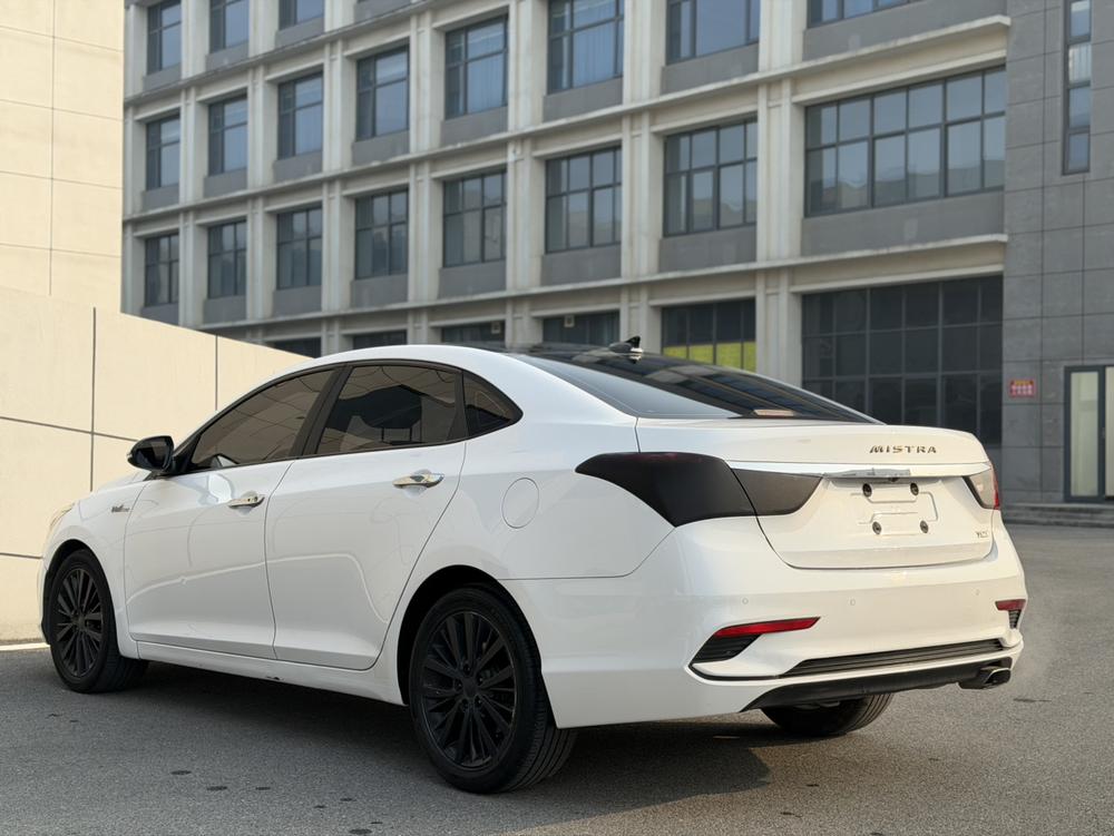 Hyundai Mistra