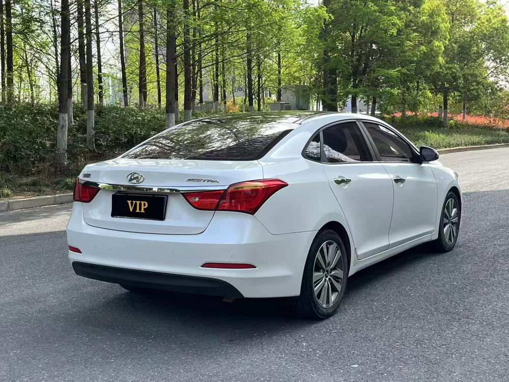 Hyundai Mistra