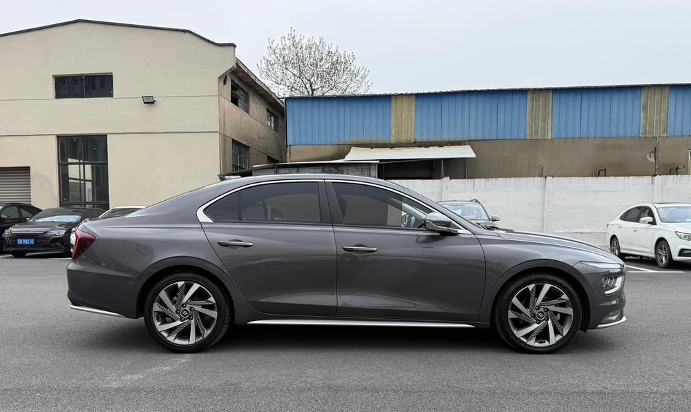 Hyundai Mistra