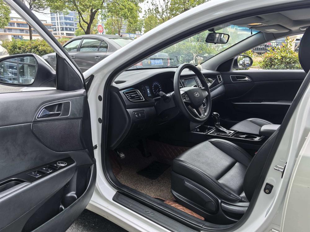 Hyundai Mistra