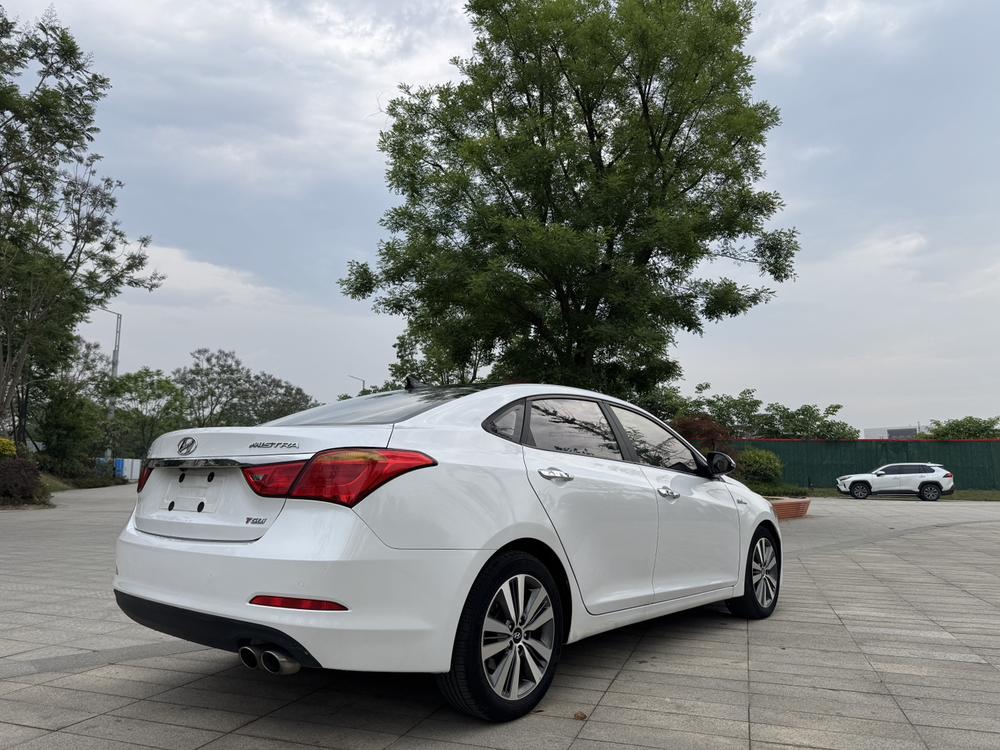 Hyundai Mistra