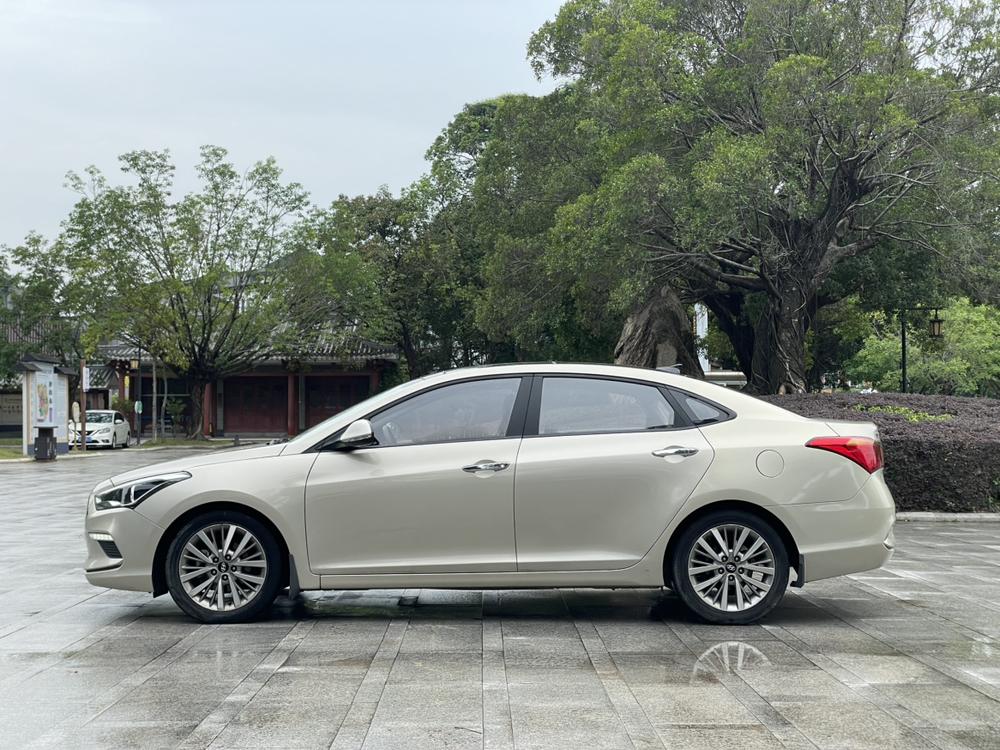 Hyundai Mistra