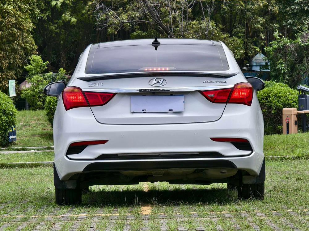 Hyundai Mistra