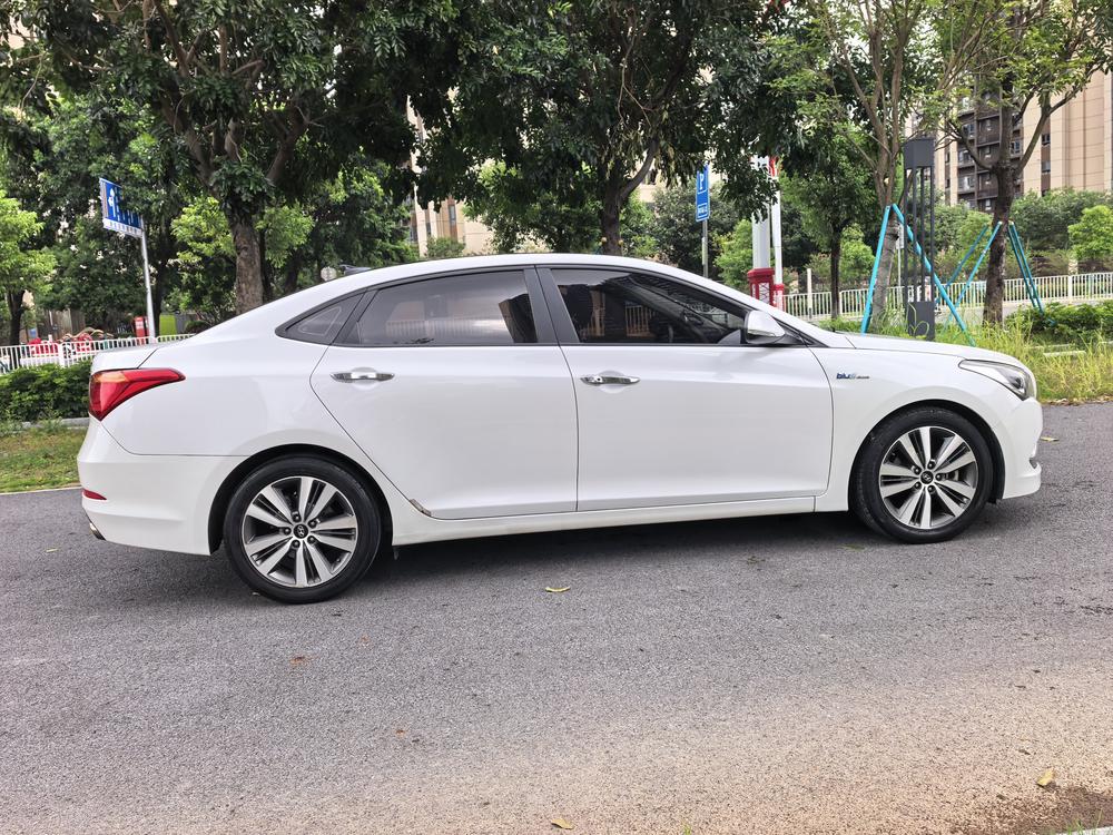 Hyundai Mistra