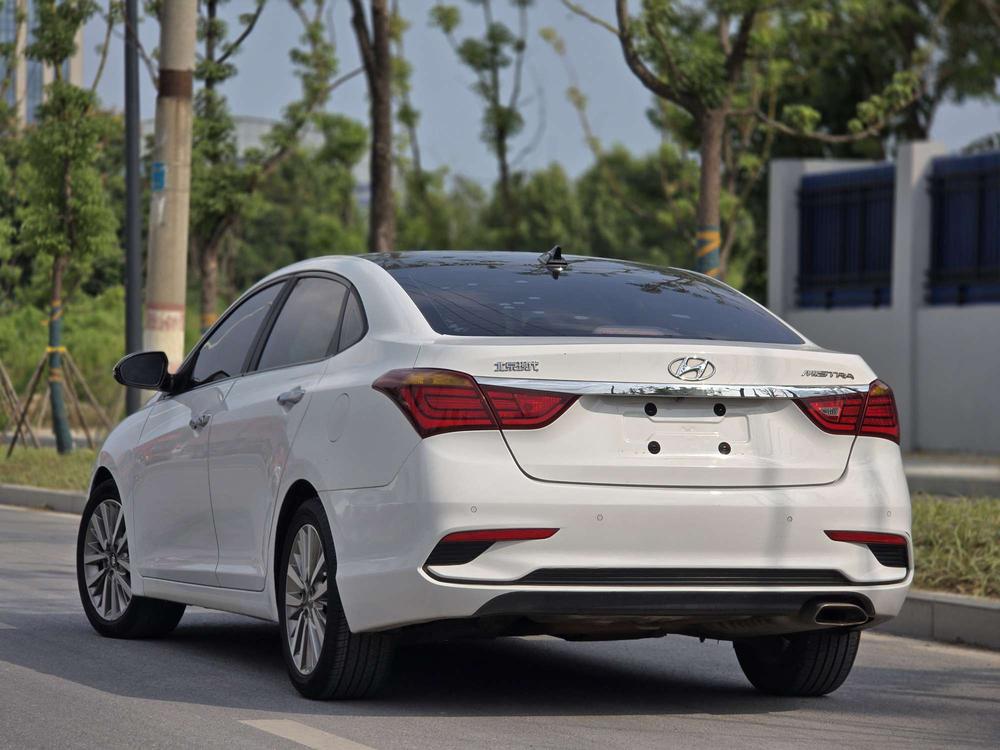 Hyundai Mistra