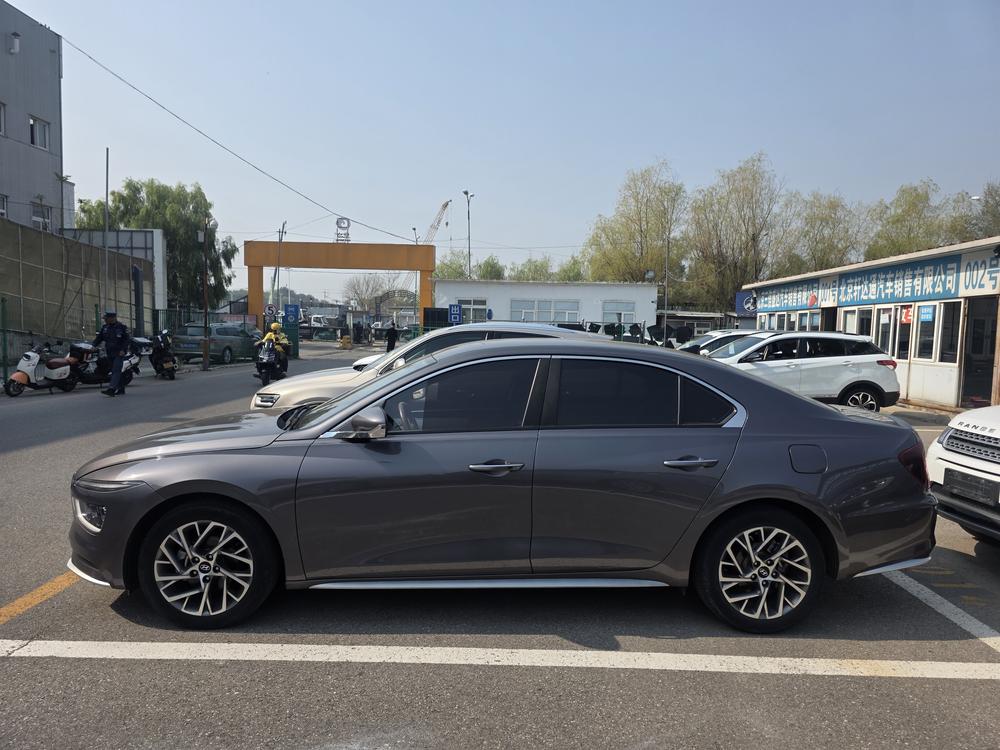 Hyundai Mistra