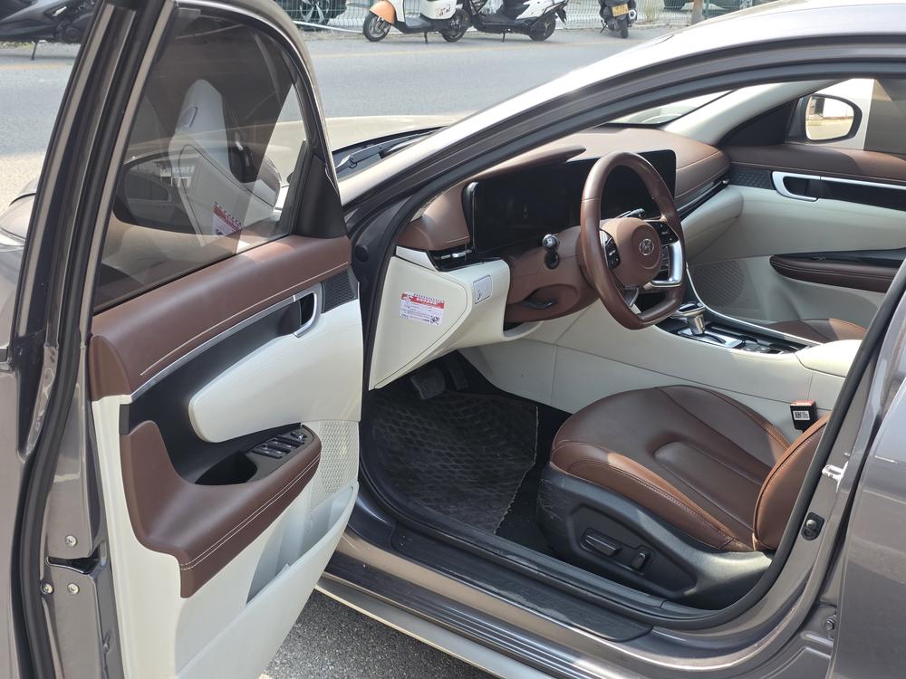 Hyundai Mistra