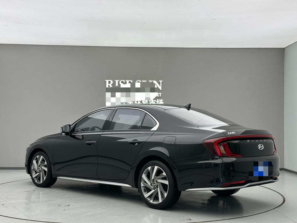 Hyundai Mistra