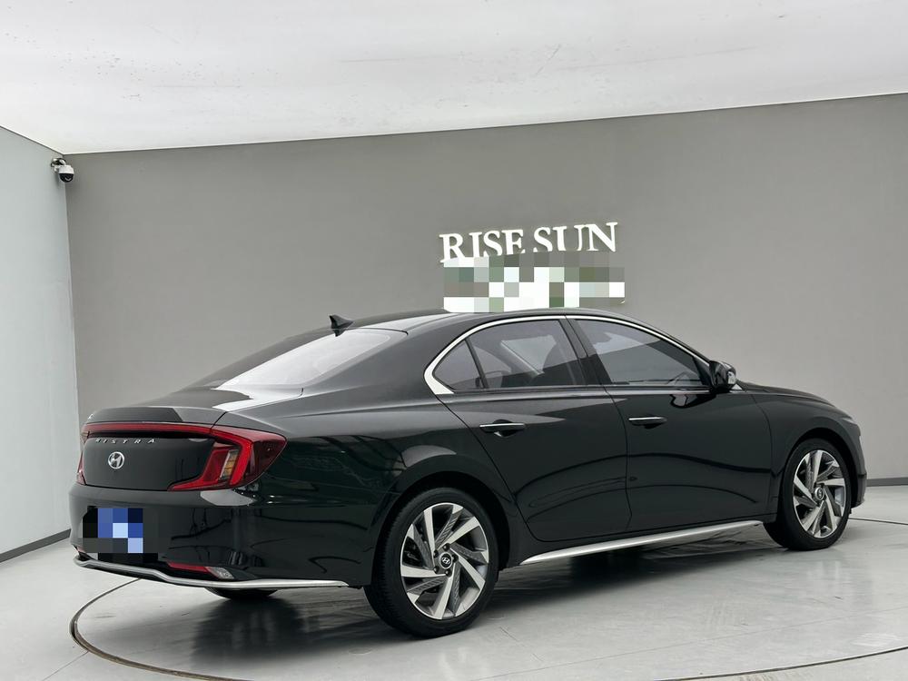 Hyundai Mistra