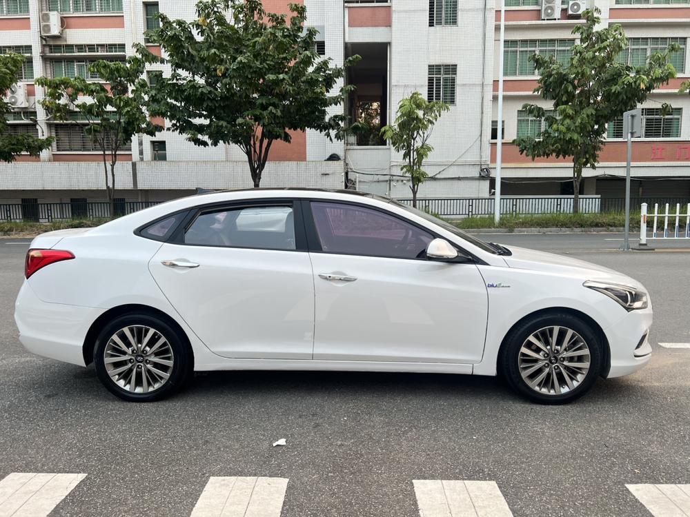 Hyundai Mistra