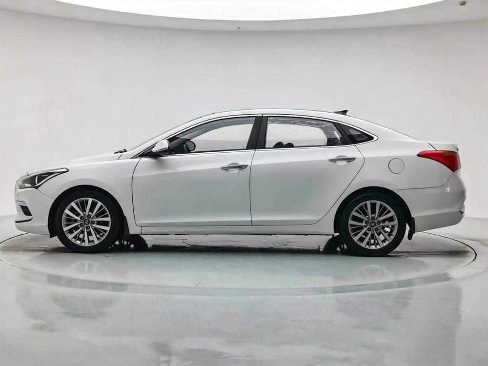 Hyundai Mistra