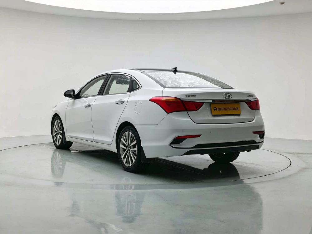 Hyundai Mistra