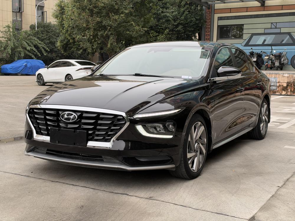Hyundai Mistra