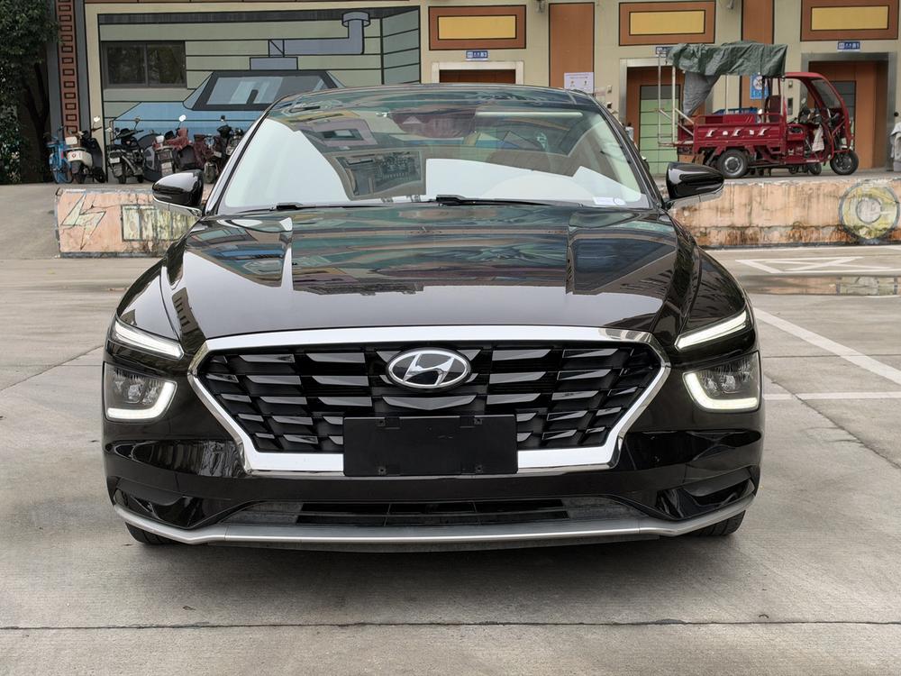 Hyundai Mistra