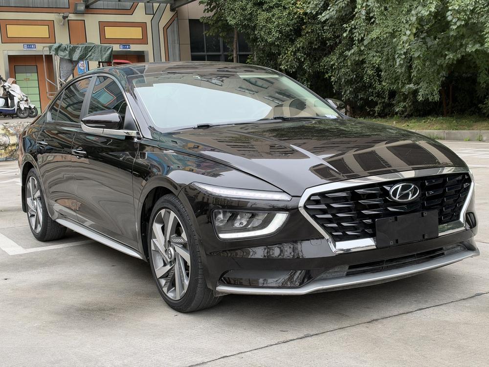 Hyundai Mistra