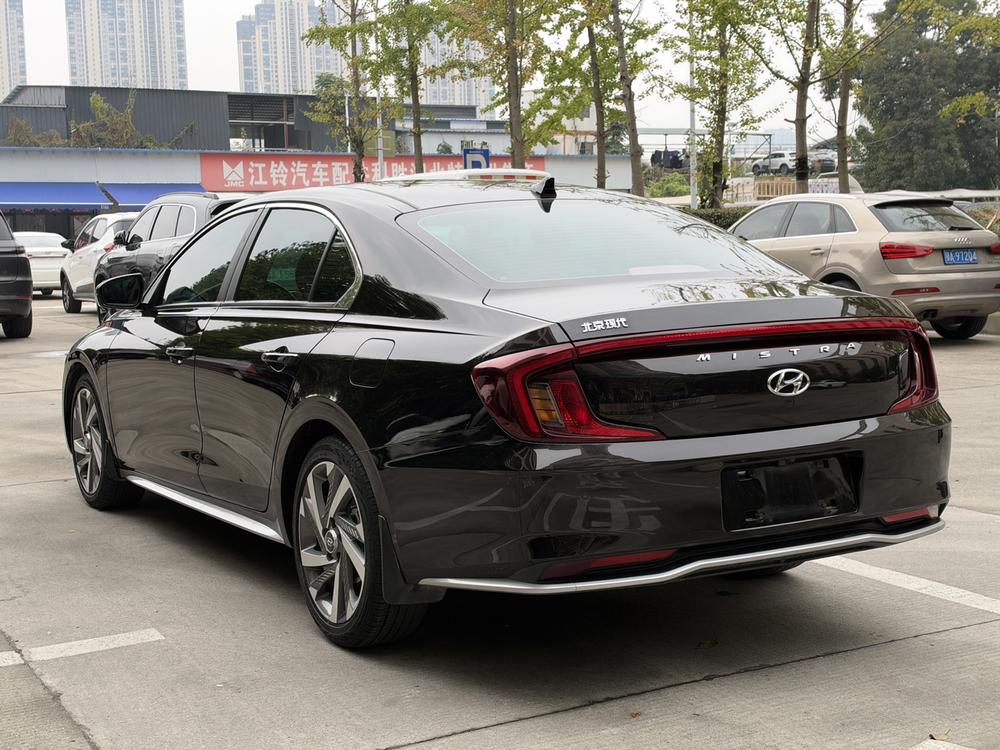 Hyundai Mistra