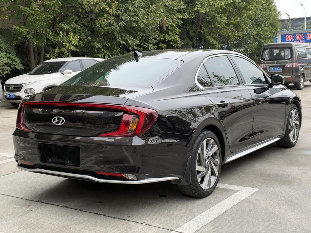 Hyundai Mistra
