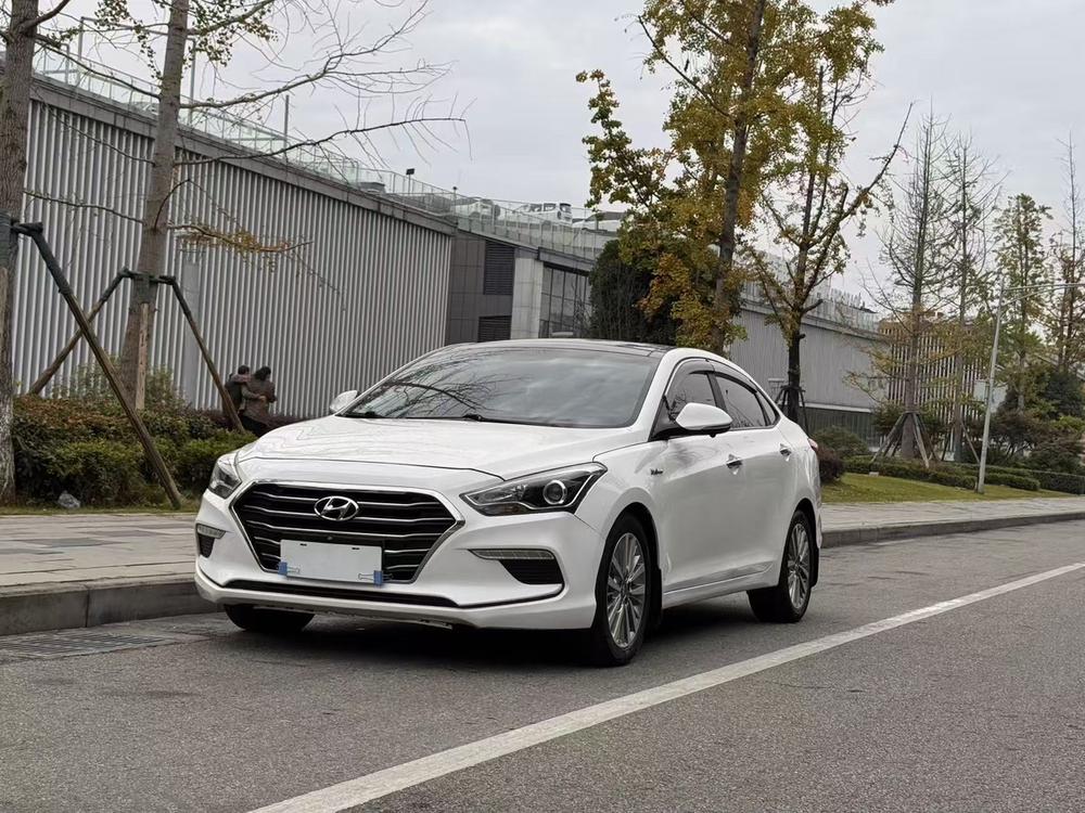Hyundai Mistra