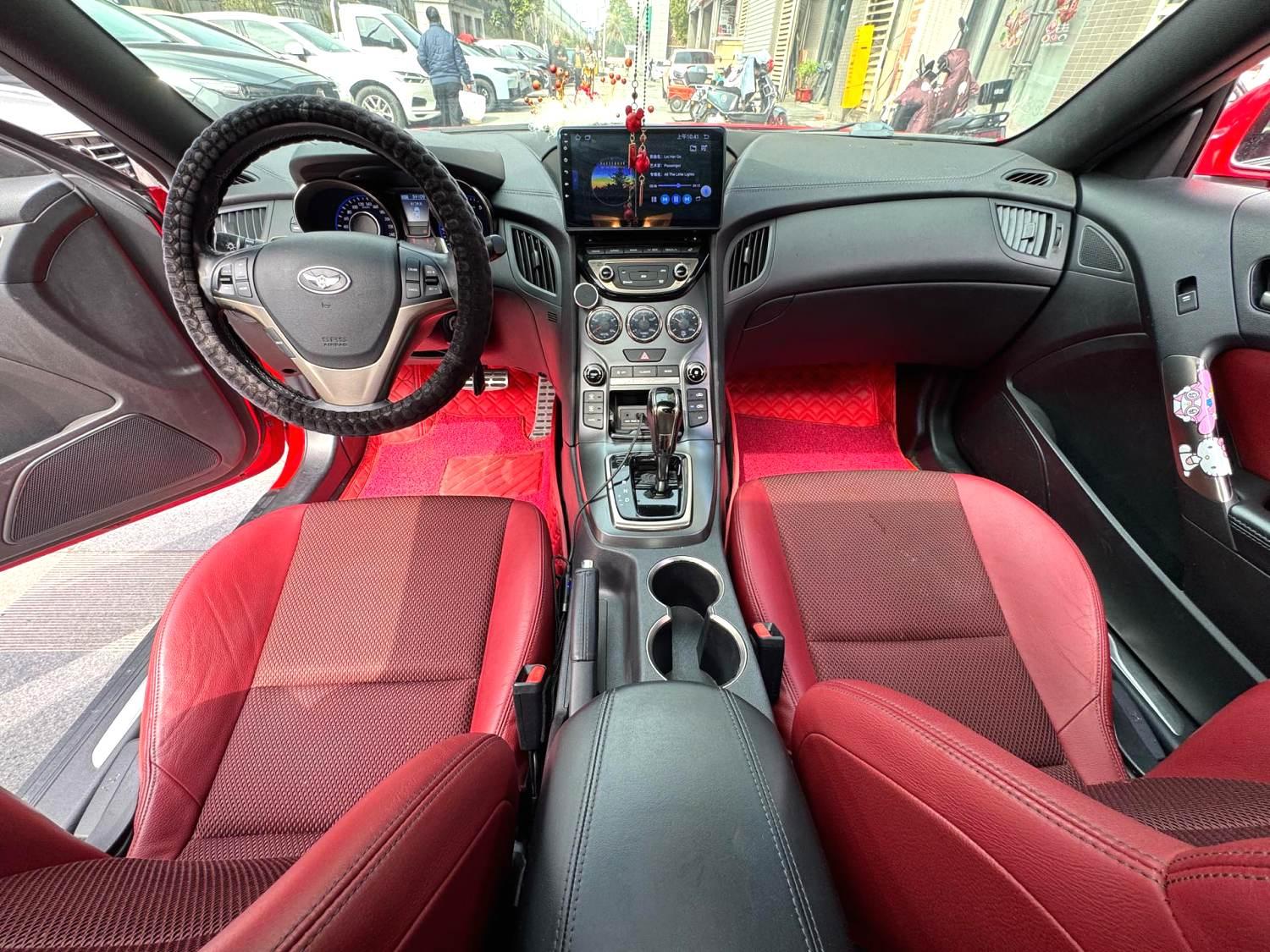 Hyundai Rohens-Coupe