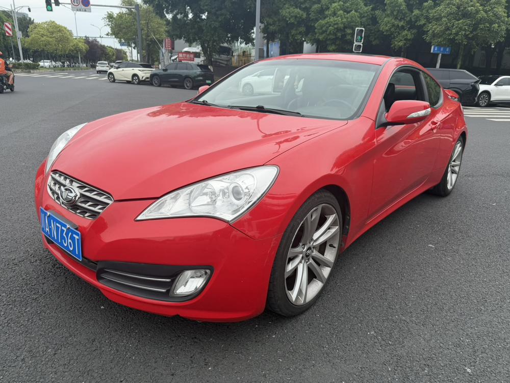 Hyundai Rohens-Coupe
