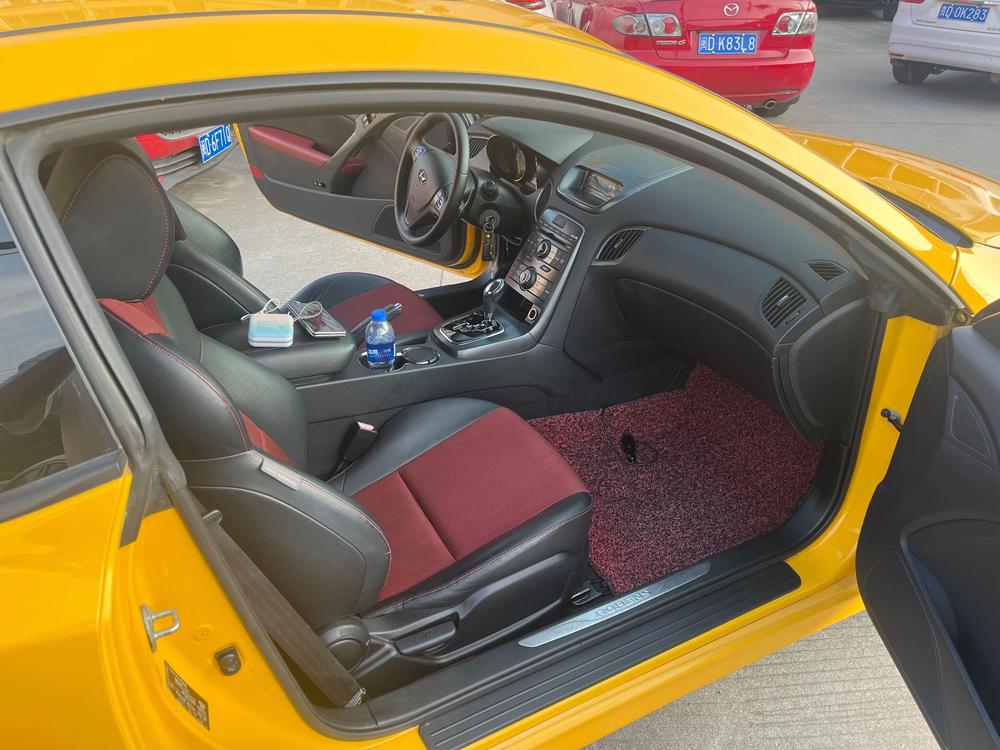 Hyundai Rohens-Coupe