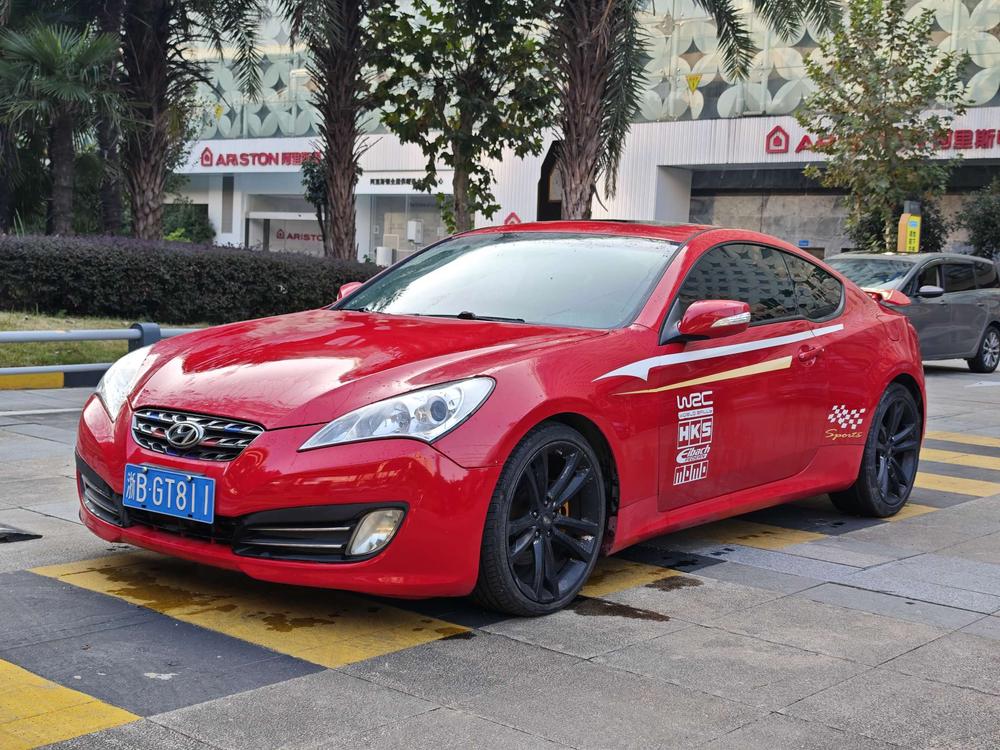 Hyundai Rohens-Coupe