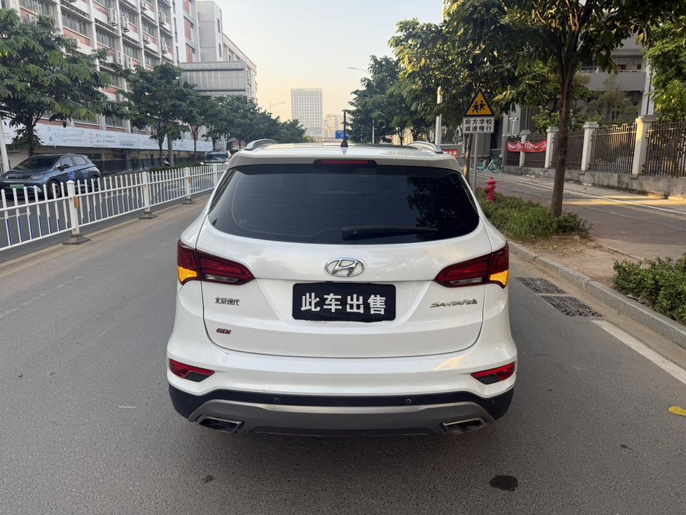 Hyundai Santa Fe