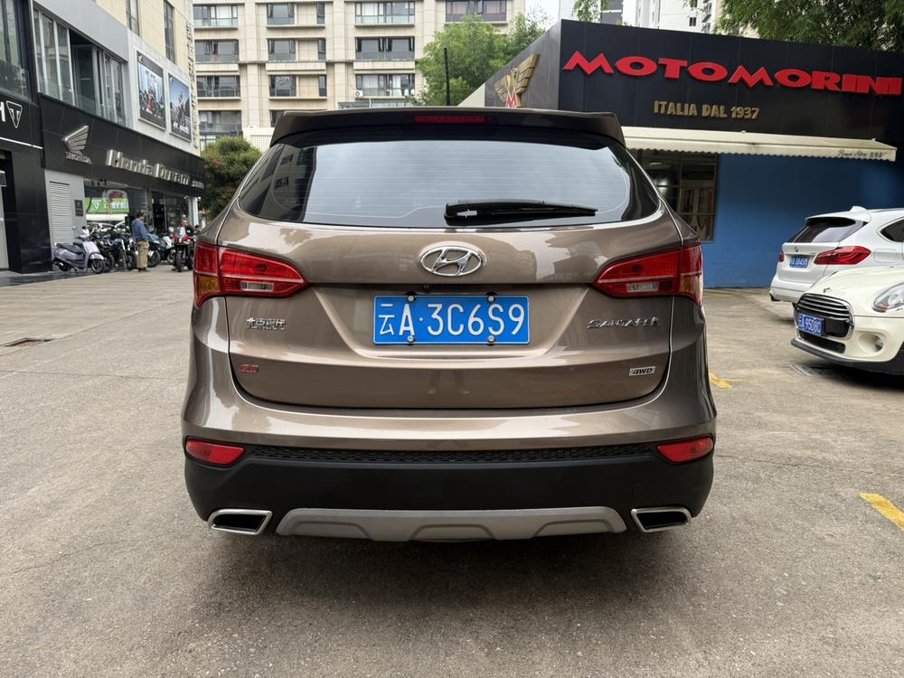 Hyundai Santa Fe