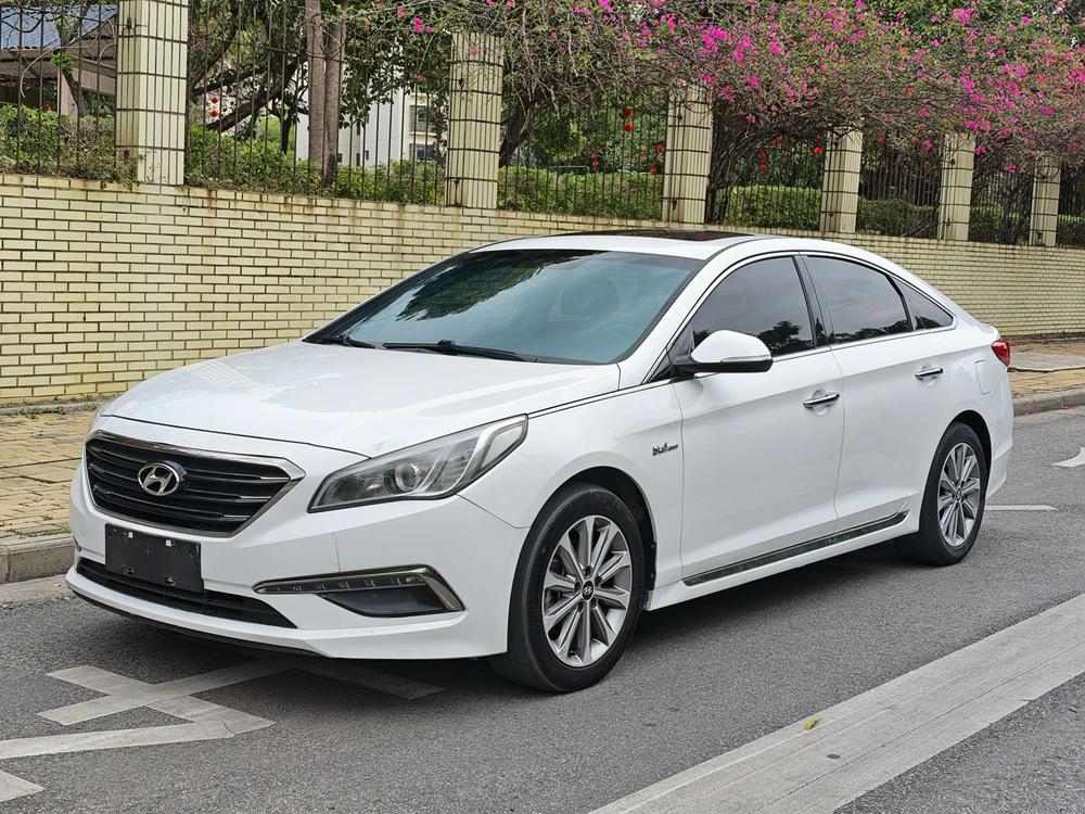 Hyundai Sonata LF