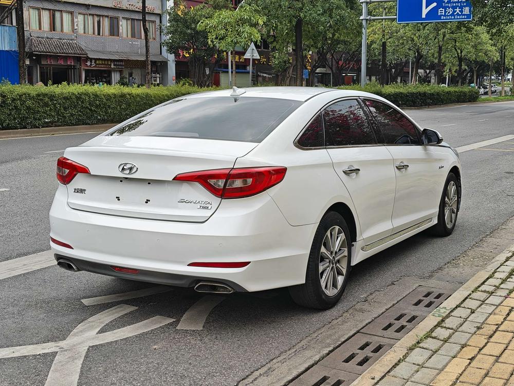Hyundai Sonata LF