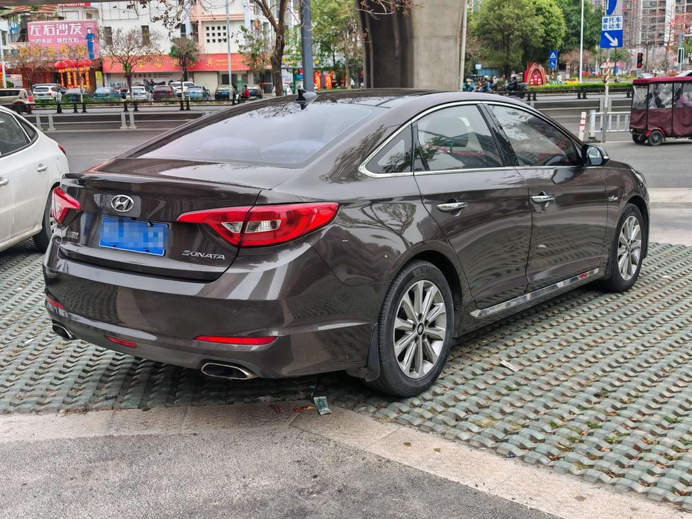 Hyundai Sonata LF