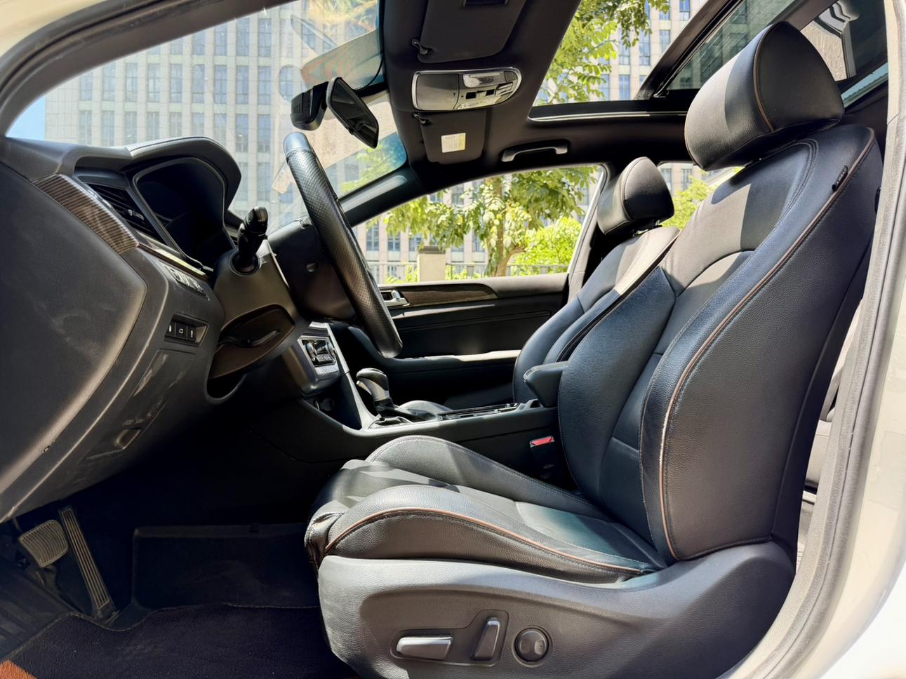 Hyundai Sonata LF