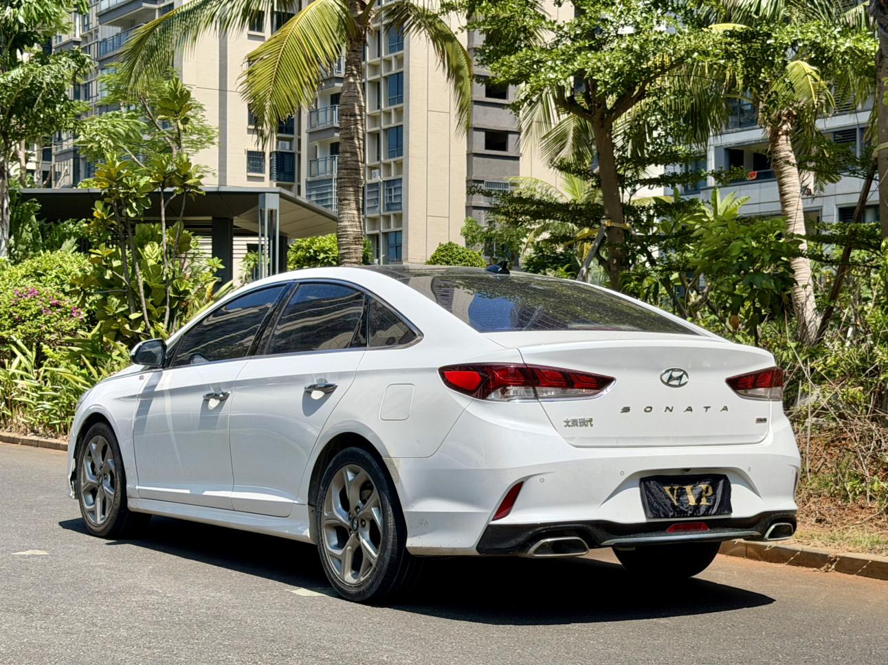 Hyundai Sonata LF