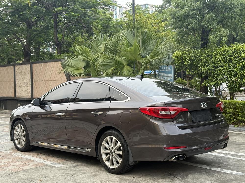 Hyundai Sonata LF