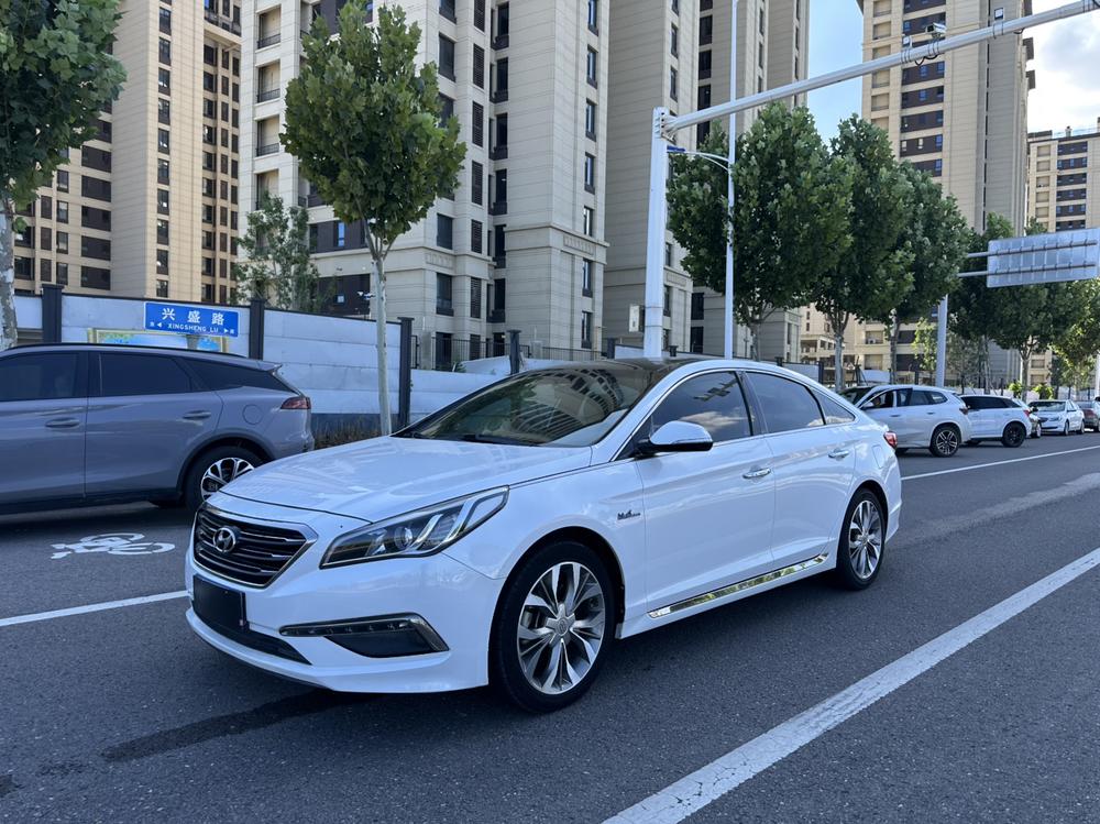 Hyundai Sonata LF