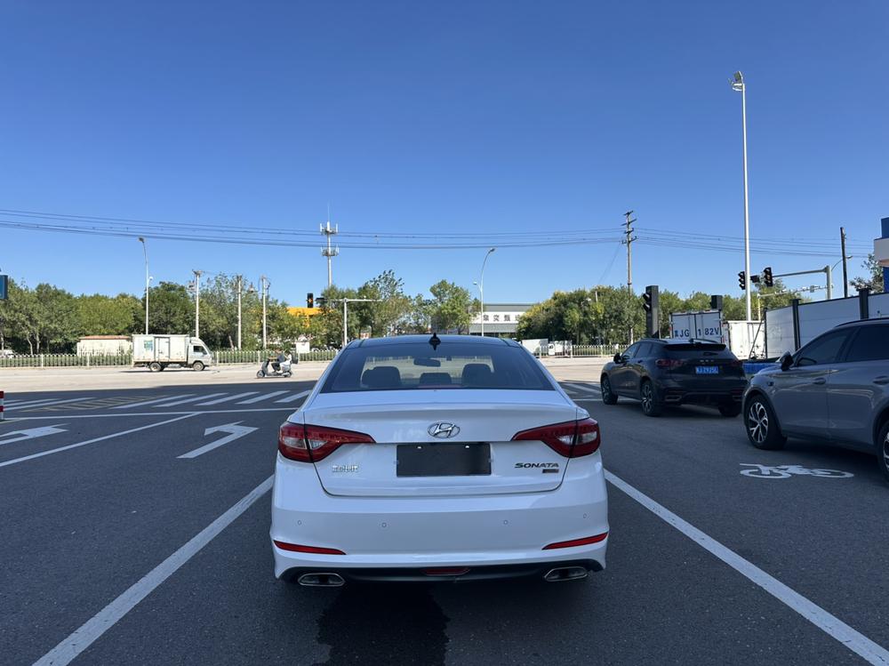 Hyundai Sonata LF