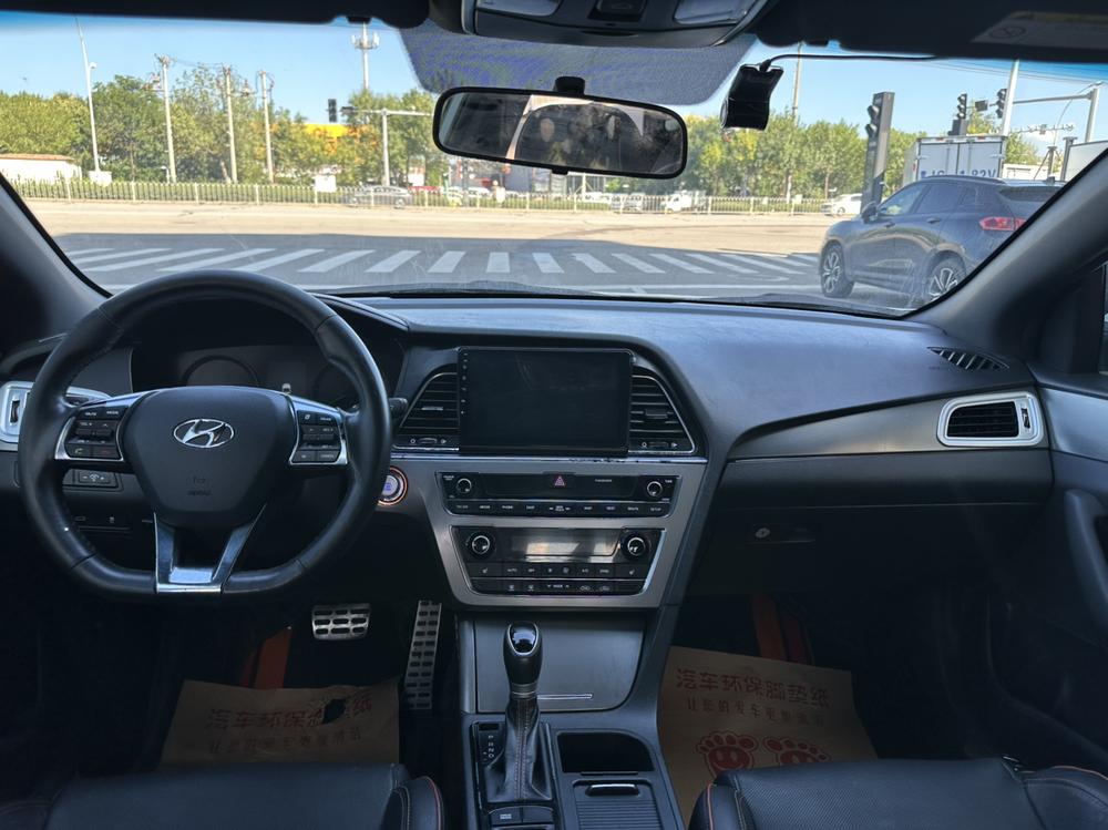 Hyundai Sonata LF