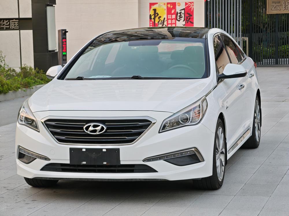 Hyundai Sonata LF