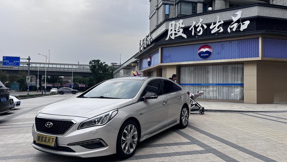 Hyundai Sonata LF